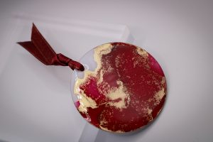 Alkoholos tintával festett kísérő ajándék